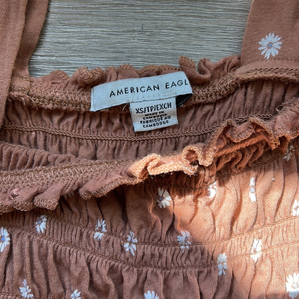 AE Ruched Crop Tank - Picture 2 of 3